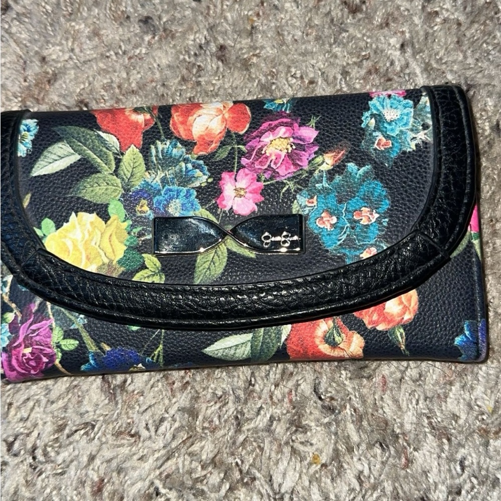 jessica simpson floral wallet